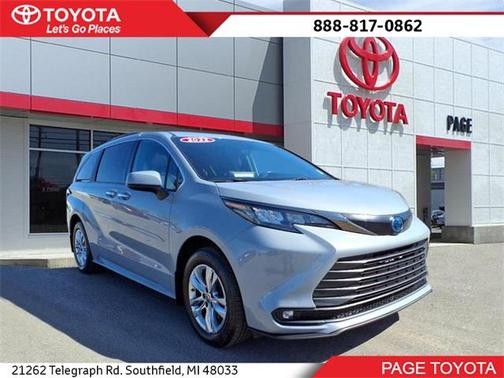2022 Toyota Sienna XLE