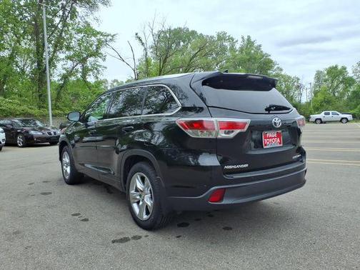 Attitude Black Metallic 2015 Toyota Highlander Limited Platinum