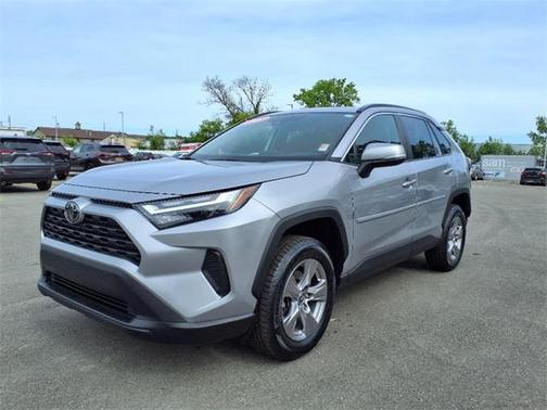 2022 Toyota RAV4 XLE
