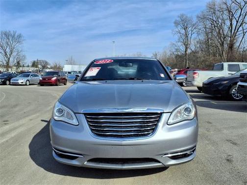 2014 Chrysler 200 Limited