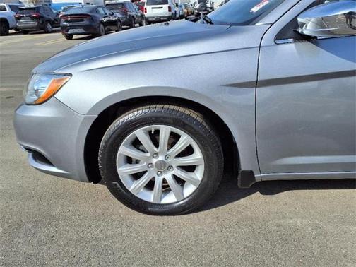 2014 Chrysler 200 Limited
