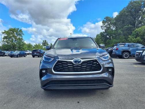2023 Toyota Highlander Hybrid XLE