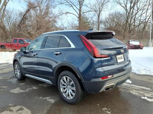 2020 Cadillac XT4 Premium Luxury