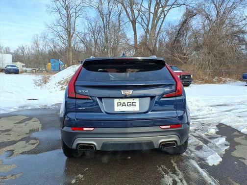 2020 Cadillac XT4 Premium Luxury