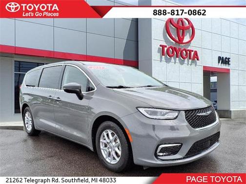2023 Chrysler Pacifica Touring L
