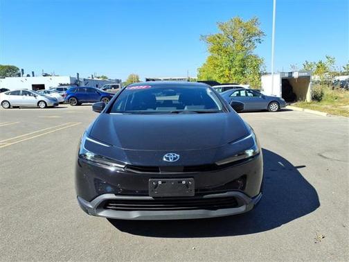 2024 Toyota Prius LE