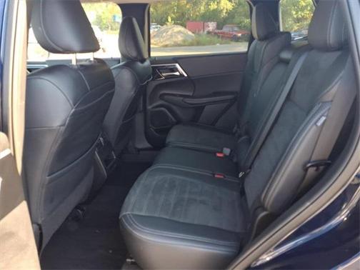 2024 Mitsubishi Outlander SE Black Edition
