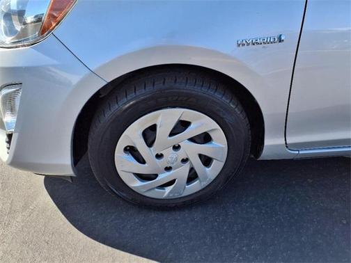 2016 Toyota Prius c Three