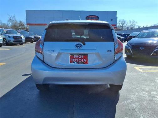 2016 Toyota Prius c Three