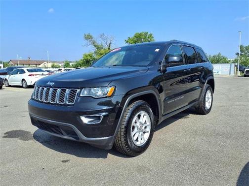 2019 Jeep Grand Cherokee Laredo