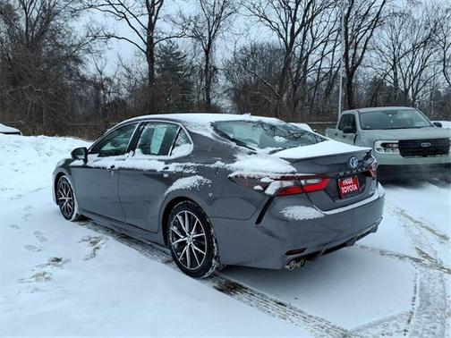 2023 Toyota Camry SE