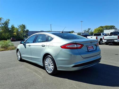 2014 Ford Fusion Hybrid SE