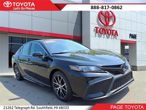 2023 Toyota Camry SE