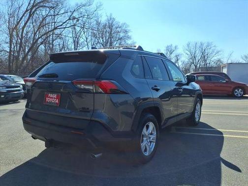 2020 Toyota RAV4 Hybrid XLE