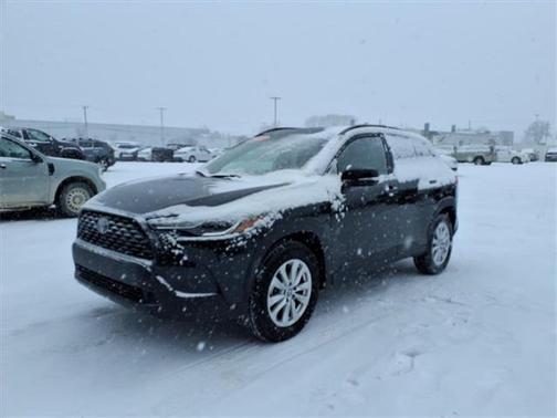 2022 Toyota Corolla Cross LE