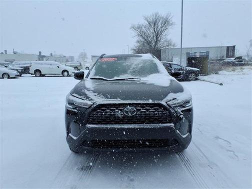 2022 Toyota Corolla Cross LE