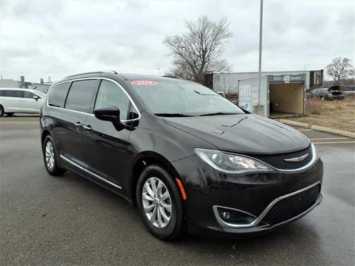 2018 Chrysler Pacifica Touring-L Plus