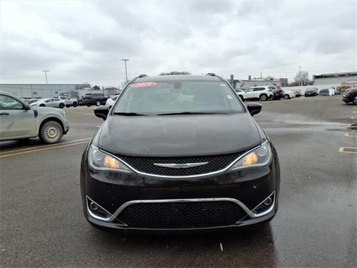 2018 Chrysler Pacifica Touring-L Plus