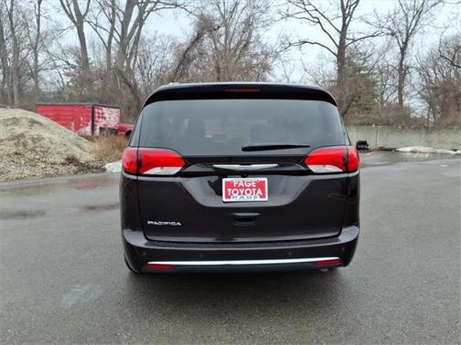 2018 Chrysler Pacifica Touring-L Plus