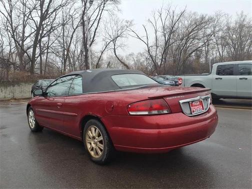 2004 Chrysler Sebring Base