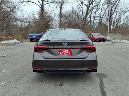 2019 Toyota Avalon Hybrid XSE