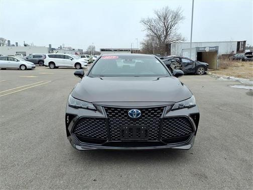 2019 Toyota Avalon Hybrid XSE