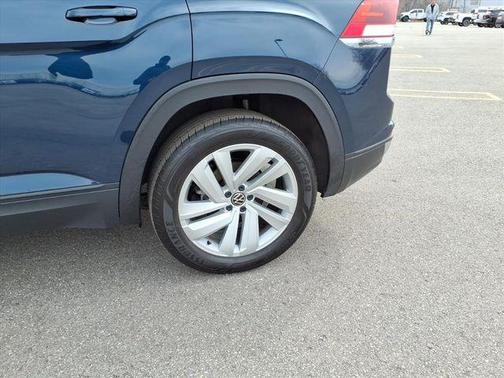 2022 Volkswagen Atlas Cross Sport 2.0T SE w/Technology 4MOTION