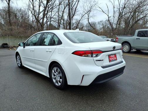 Ice 2024 Toyota Corolla LE