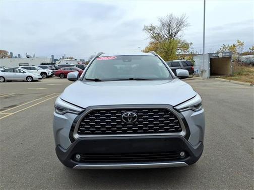 2022 Toyota Corolla Cross XLE