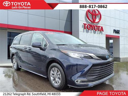 2022 Toyota Sienna XLE 7 Passenger