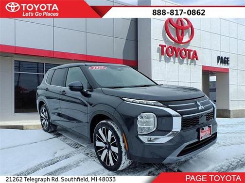 2025 Mitsubishi Outlander SE