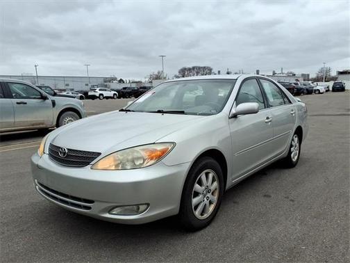 2004 Toyota Camry XLE V6