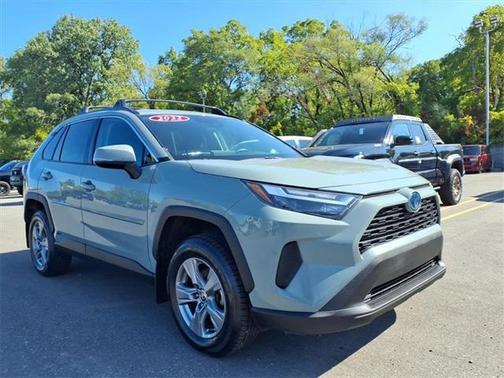 2022 Toyota RAV4 Hybrid XLE