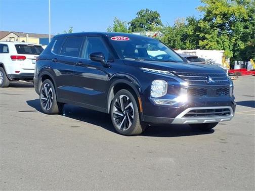 2024 Mitsubishi Outlander SE Black Edition