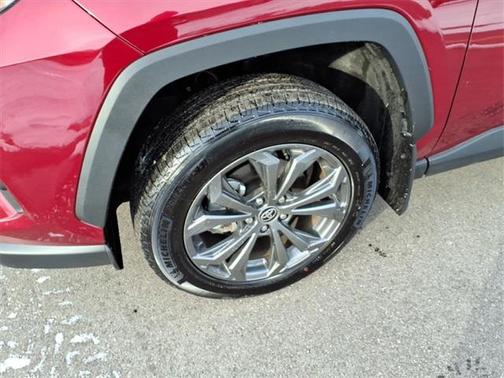 2024 Toyota RAV4 Hybrid XLE Premium