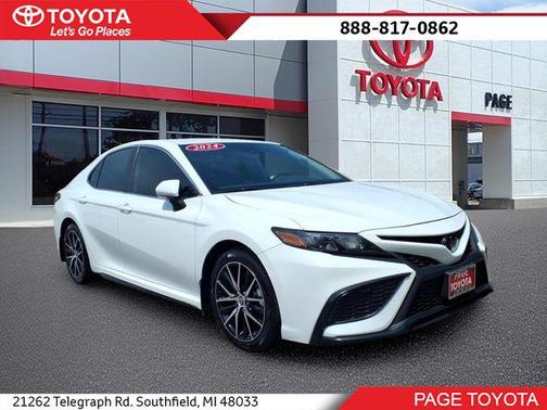 Ice Cap 2024 Toyota Camry SE