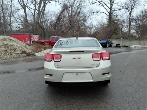 2015 Chevrolet Malibu 1LS
