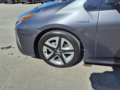 2016 Toyota Prius Four Touring