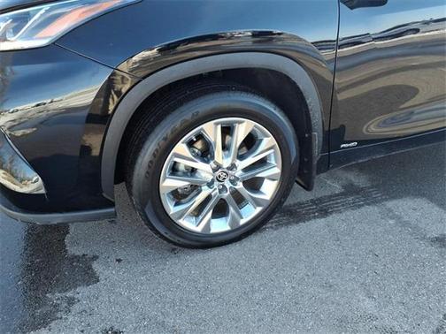 2023 Toyota Highlander Hybrid Limited