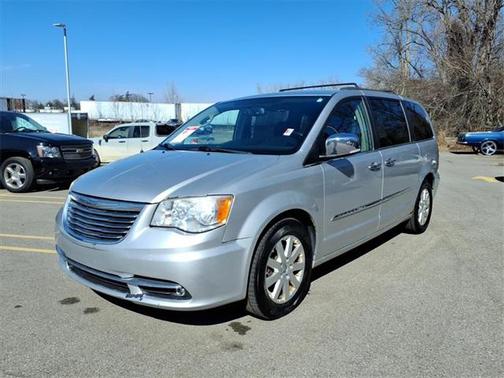 2012 Chrysler Town & Country Touring-L