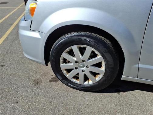 2012 Chrysler Town & Country Touring-L