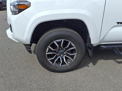 2020 Toyota Tacoma TRD Sport