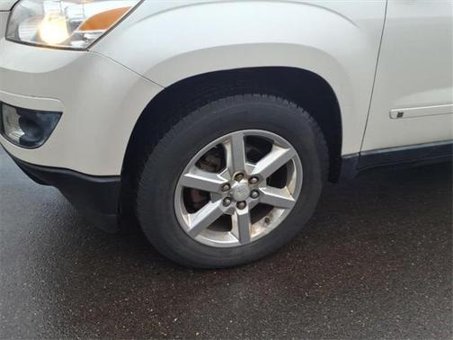 2008 Saturn Outlook MILES UNKNOWN