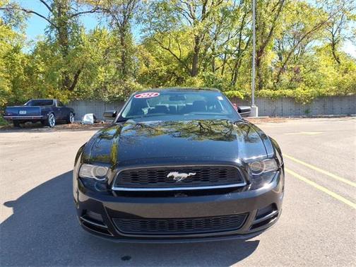 2014 Ford Mustang V6