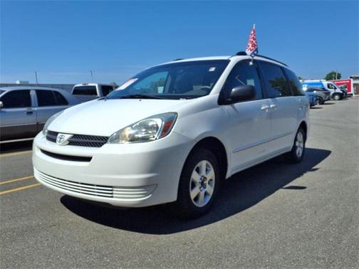2005 Toyota Sienna LE