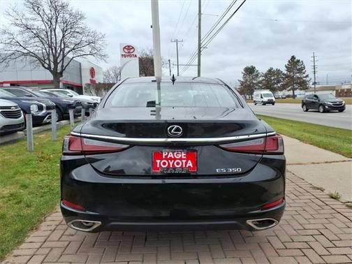 2022 Lexus ES 350 Base