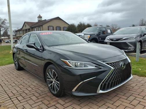 2022 Lexus ES 350 Base