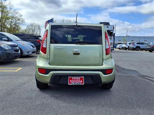 2013 Kia Soul Base