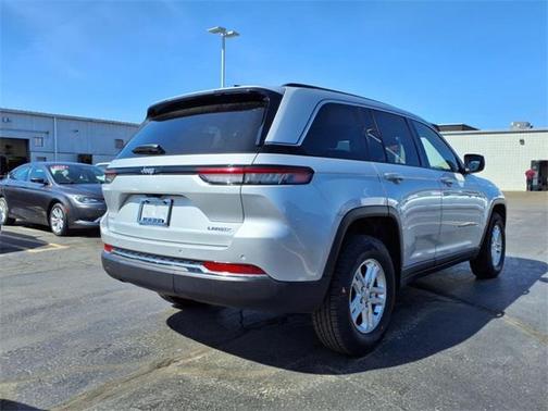 2024 Jeep Grand Cherokee Laredo