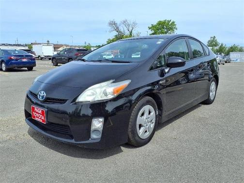 2010 Toyota Prius III